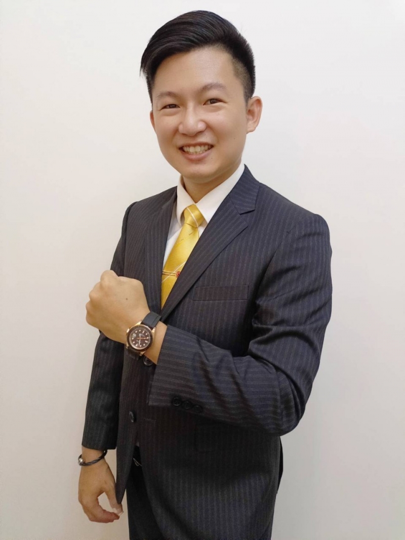 房仲 蔡旻翰 奶茶哥 照片