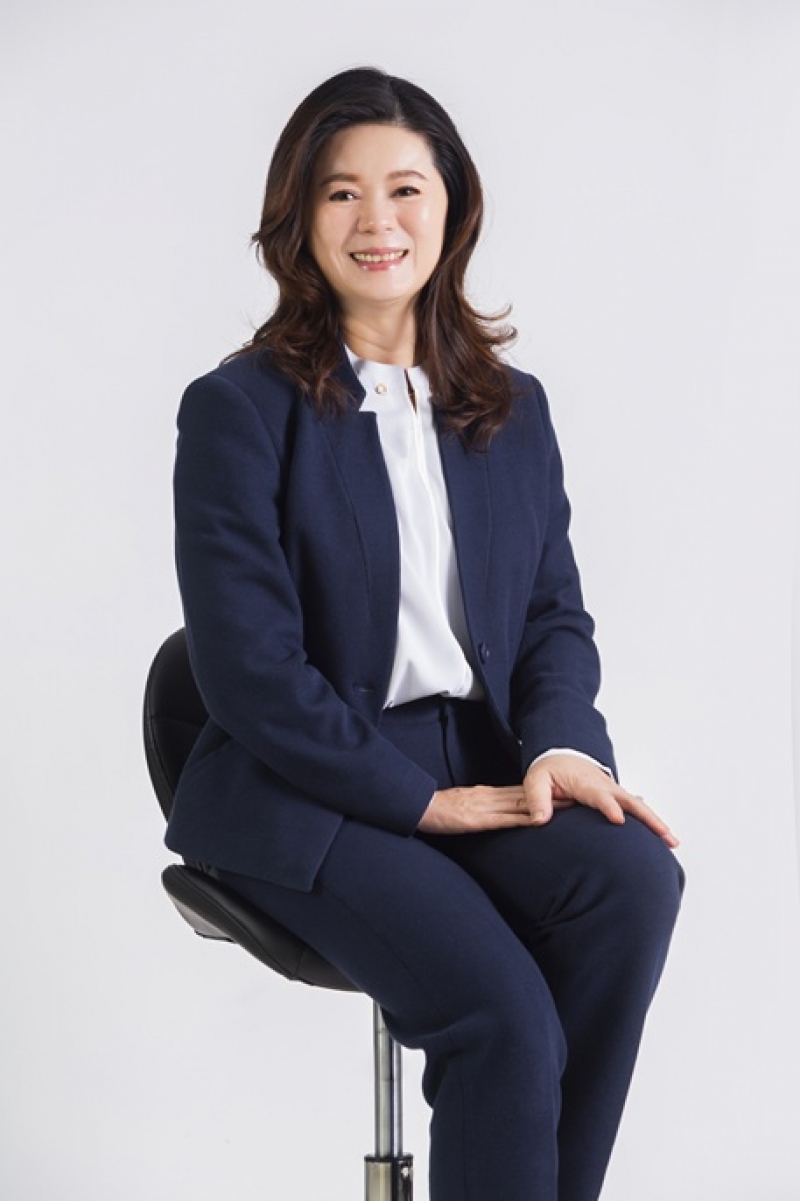 房仲 張稚娸 照片