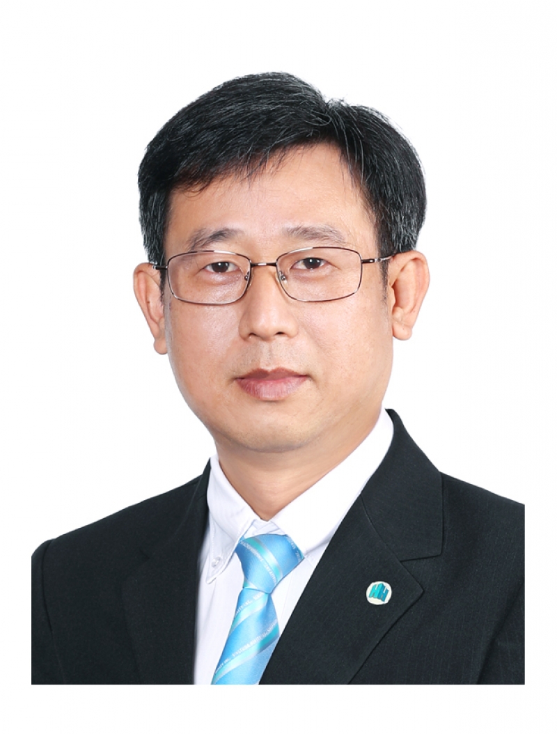 房仲 聖哥 照片