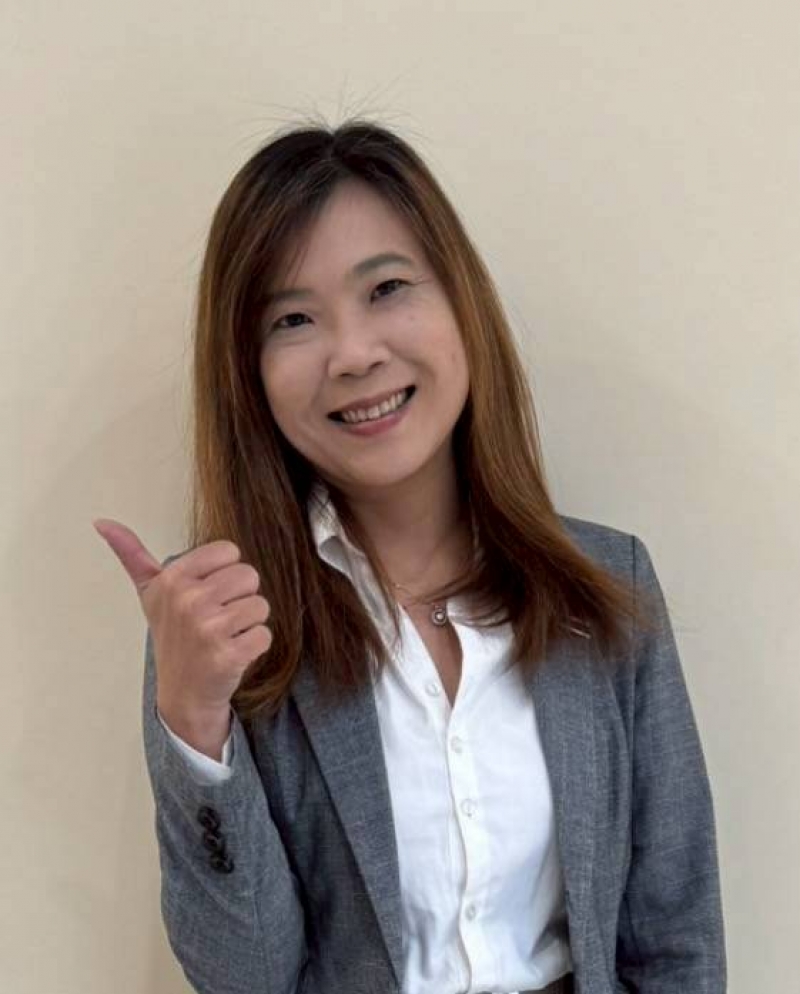 房仲 李欣怡 照片