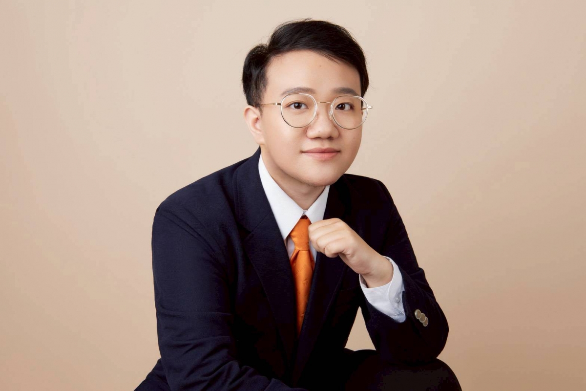 房仲 曾梓維 照片