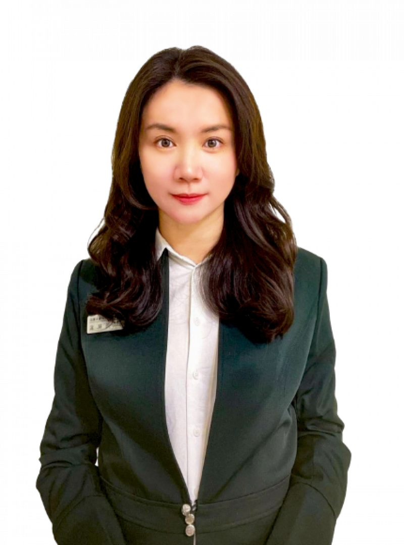 房仲 周毓宸 HANNA 照片