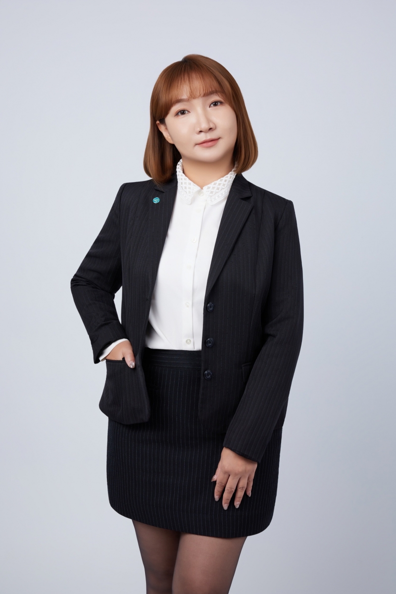 房仲 台慶婕宜 照片