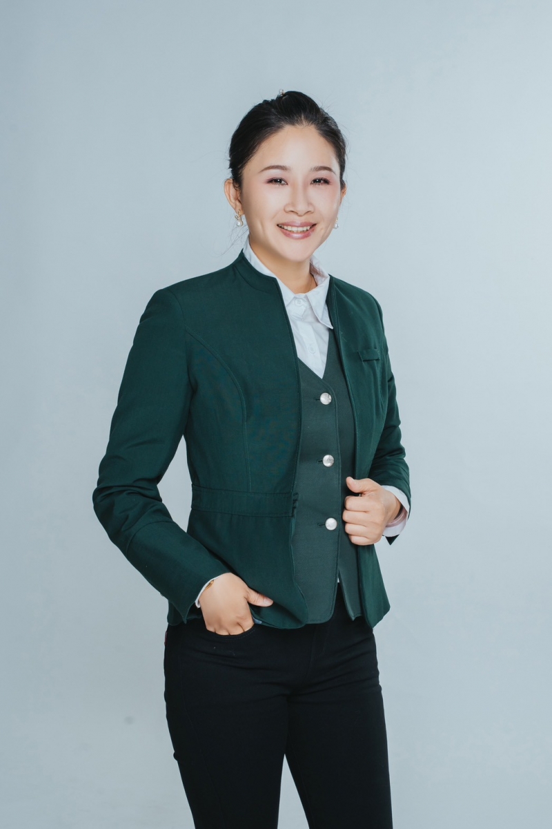 房仲 郭海艷 照片