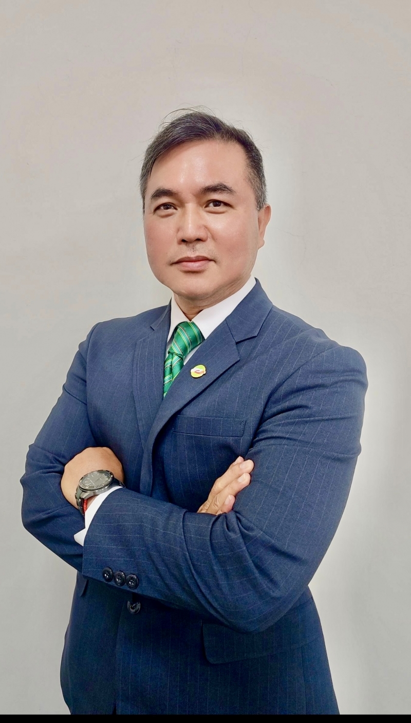 房仲 黃發財 照片