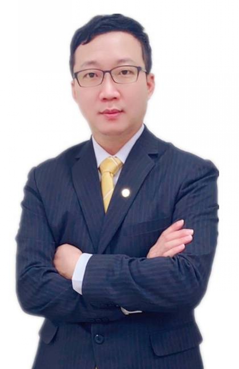 房仲 吳釧鴻 (阿鴻)  照片