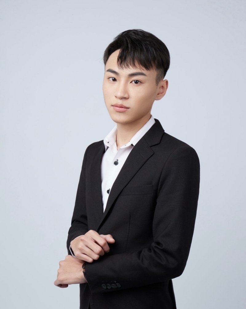 房仲 龔翌綸 照片