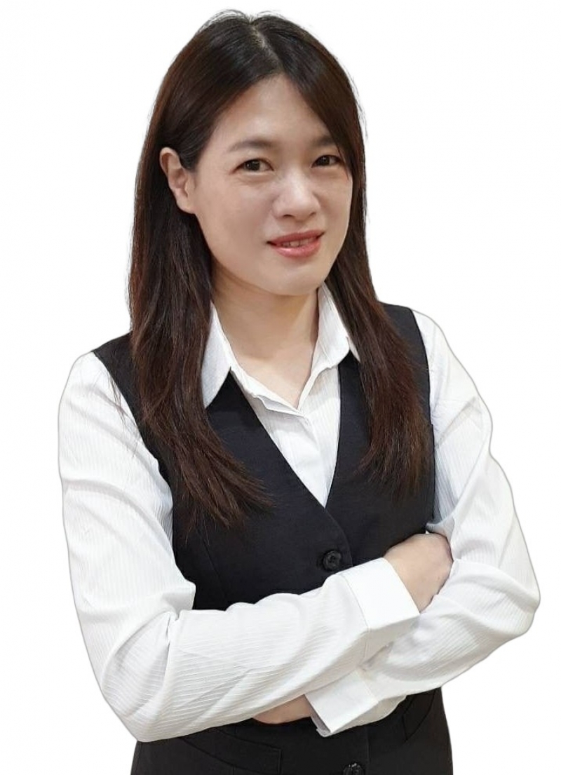 房仲 洪麗芬 照片