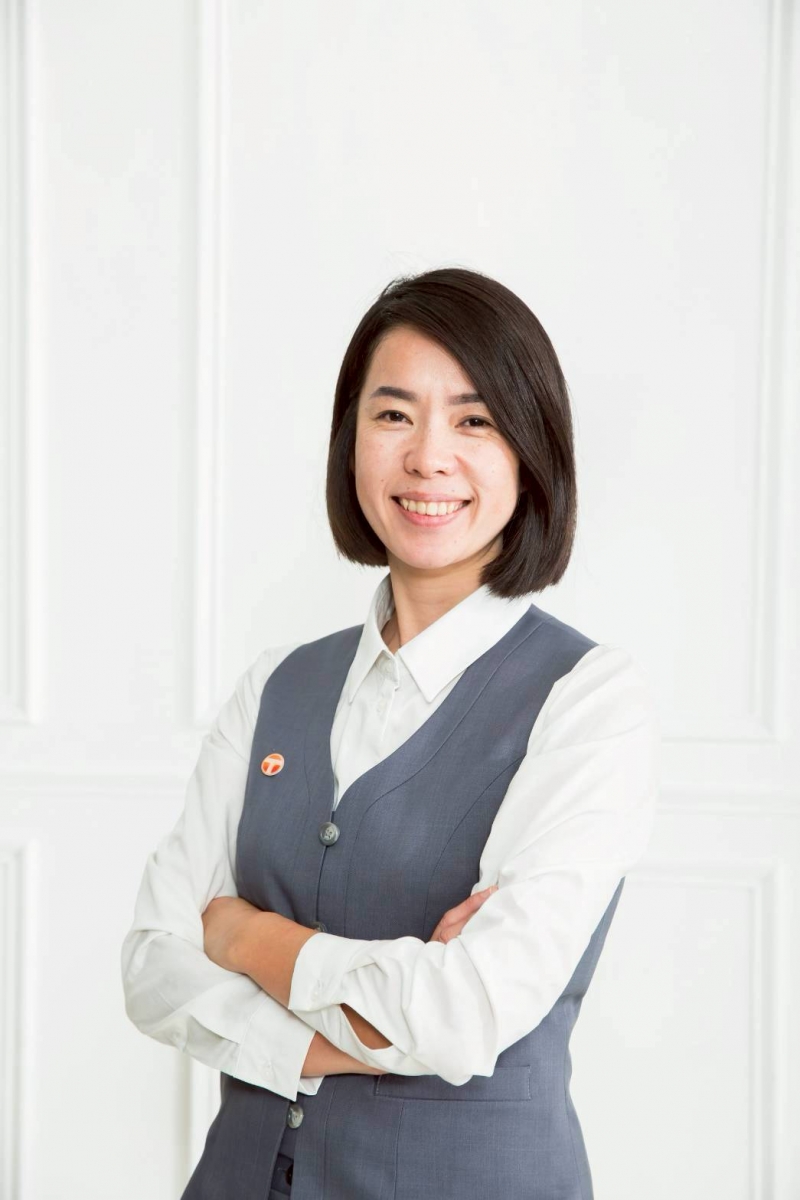 房仲 鄧伊惠 照片