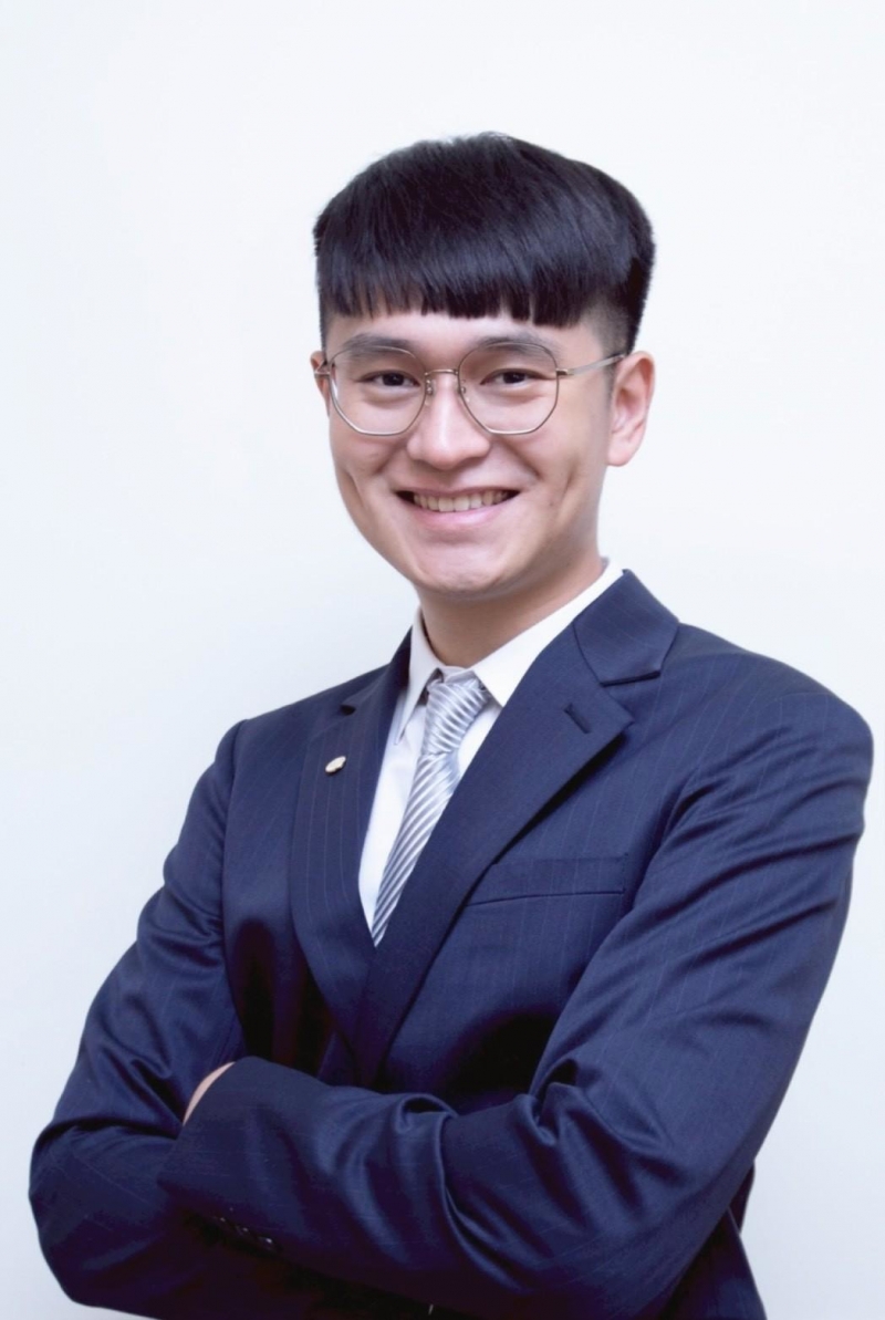 房仲 高君維 照片