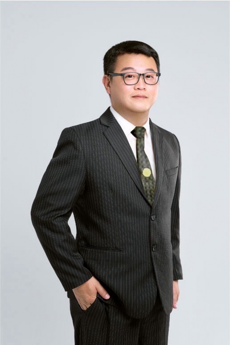 房仲 阿豪 照片