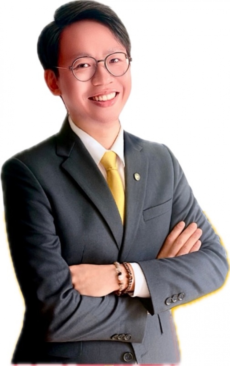 房仲 陳育正 照片