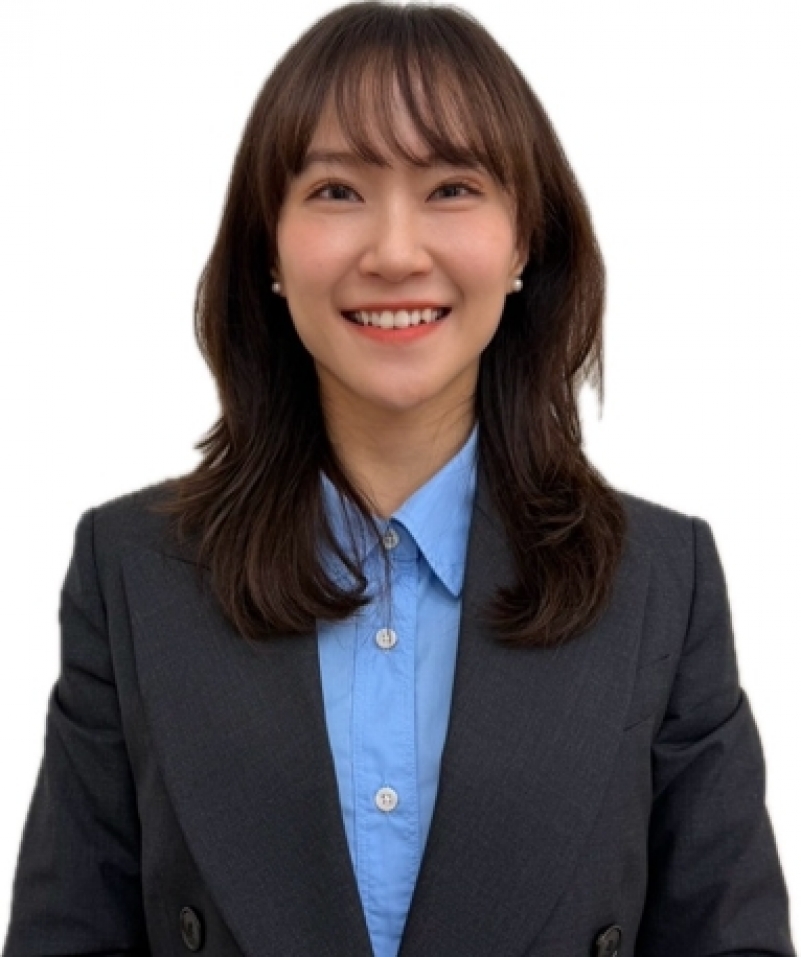 房仲 李季芸 照片