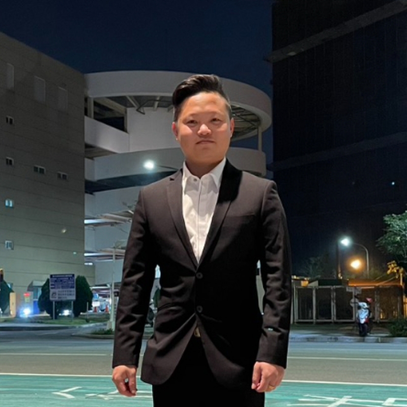 房仲 黃柏蒼 照片