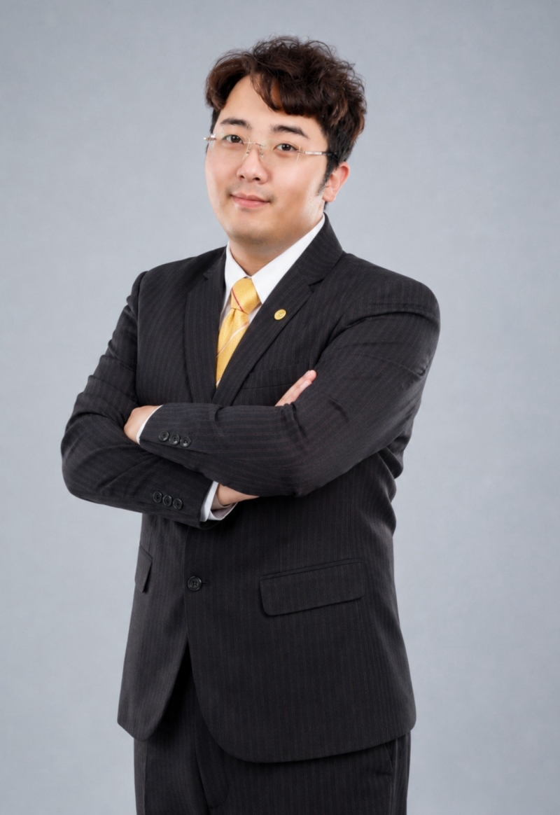 房仲 曾嘉進 照片