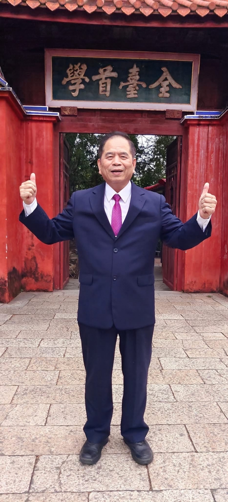 房仲 李榮釧 照片