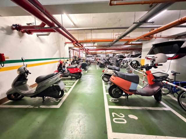 【高雄好宅推薦三多光華商圈|邊間採光|2+1房平移車位 照片 12