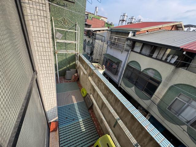 育英市區溫馨透天 埔里房地產 照片 1