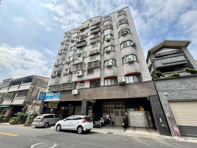 大台中土地買賣-草屯鎮家堡3房車位優質華廈 照片 1