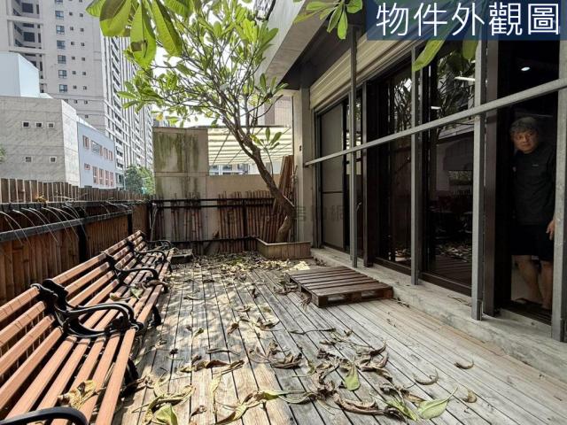 西屯水湳經貿旁12期整棟鋼骨企業總部 照片 4