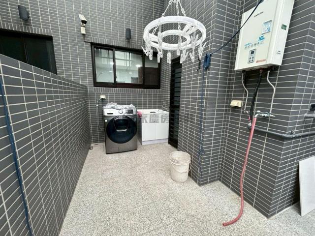 南屯單元二優質地段樹禾院臨路社區型電梯別墅 照片 17