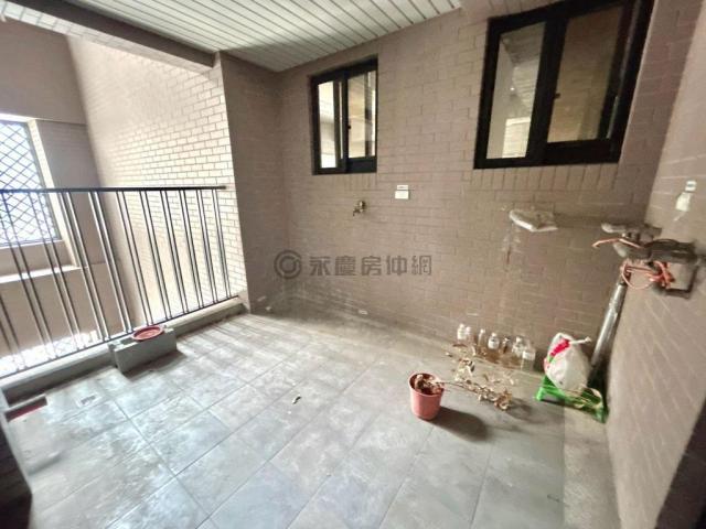 七期市政特區親家雲硯可隔4房毛胚3車景觀戶 照片 10