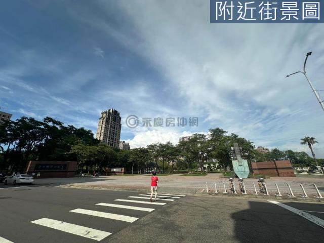 南屯豐業寶第豐樂公園第一排捷運秀泰大路寬住店合一透天店王 照片 4