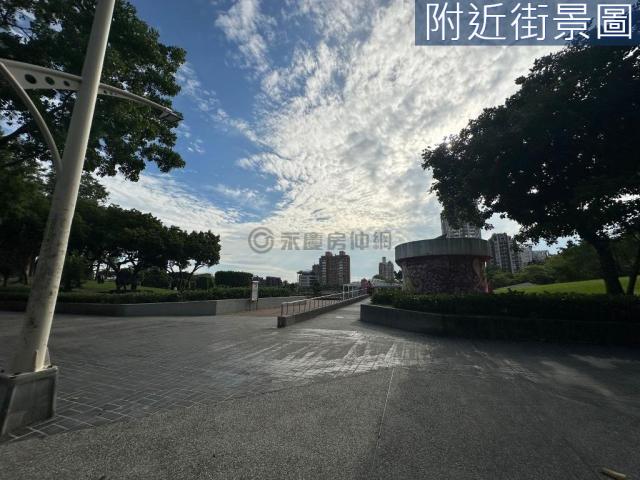 南屯豐業寶第豐樂公園第一排捷運秀泰大路寬住店合一透天店王 照片 18