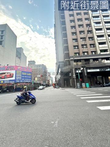 五期商圈金店面正東興路親家黃金時代店面雙車位 照片 11