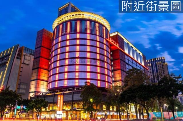 西屯台中華爾街【蘿曼蘿蘭】七期小高樓兩房平車 照片 4