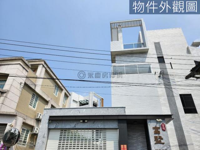 南屯嶺東精科近台糖高爾夫球場全新邊間雙車富暘富墅 照片 2