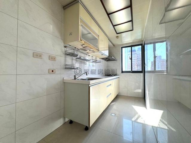 南屯市政寶佳三房平車捷運地段機能學區全到位 照片 14