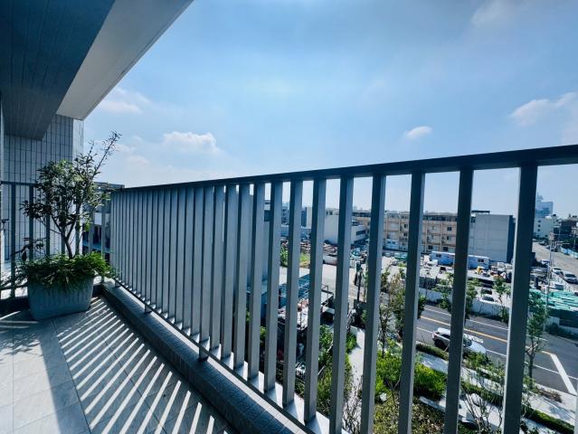 橙市有宅✨藍圖UNI|換屋首選|白派美學朝南大三房平車 照片 8