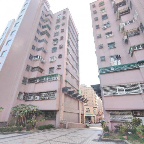 北高雄買賣達人 大道新城翻新高樓層景觀三房+平車 照片 23