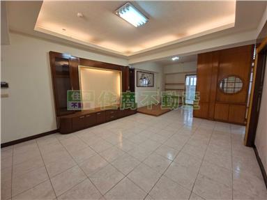 南應大大坪數龍的天下精裝3房+車位 照片 2