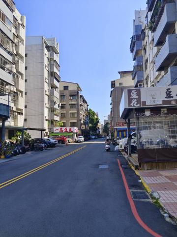 北屯找房推薦育仁國小旁三房平車華廈室內大空間.三面採光送頂加 照片 18