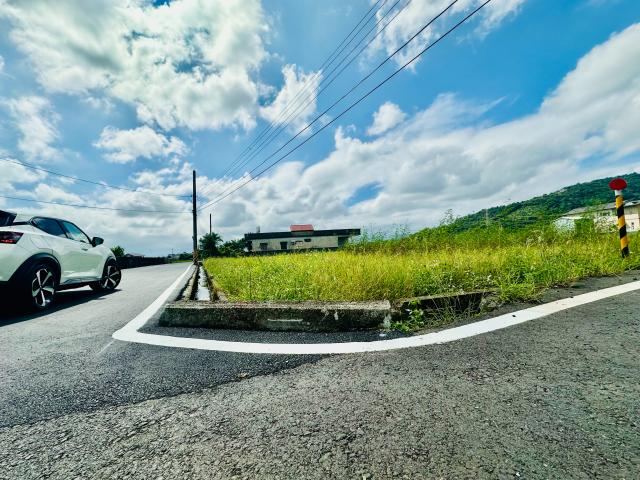 宜蘭高鐵買房【大湖風景區雙面路方正大面寬曬場+資材室】鼻仔頭段 照片 1