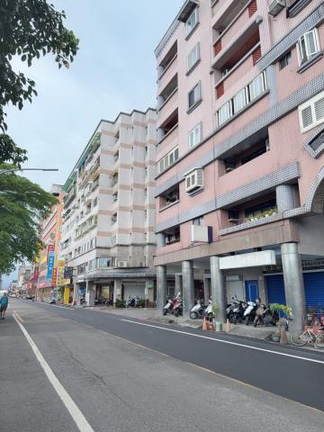 宜蘭高鐵買房【文化漢宮一樓邊間店舖】民族路 照片 2