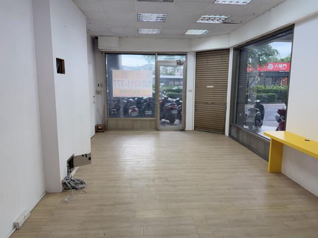 宜蘭高鐵買房【文化漢宮一樓邊間店舖】民族路 照片 5