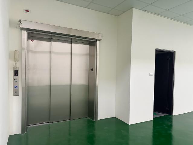 台中房仲一姐 全新RC鋼構乙工可三照電梯廠房 照片 8