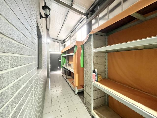 大里買屋推薦~獨家✨立新重劃區輕屋齡店墅、店面、住家皆適宜 照片 5