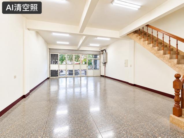 大里透天店面 成功國中合法三照廠住 照片 2
