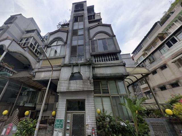 114清江國小★頂樓中樓附車位★公舘路231巷7弄4號四五樓 照片 3
