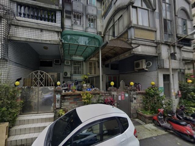 114清江國小★頂樓中樓附車位★公舘路231巷7弄4號四五樓 照片 5
