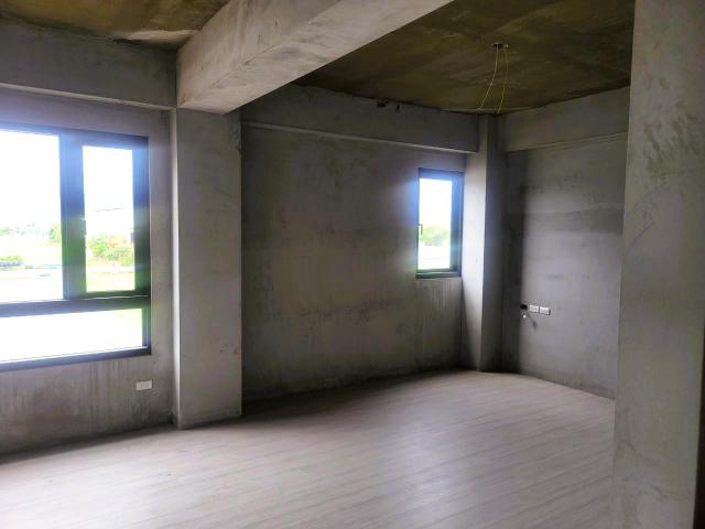 宜蘭購屋小巢 | 近羅東後站雙面路全新電梯農舍 照片 14
