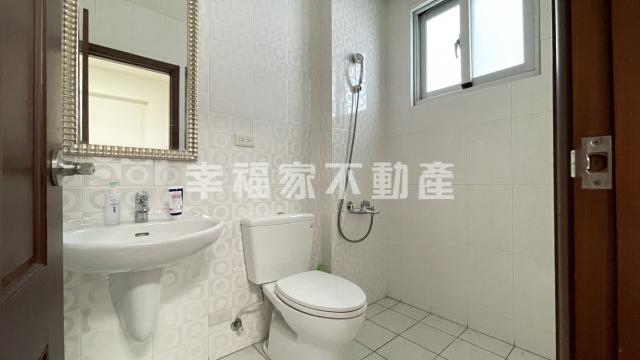 台南買房首選⚠️【中山北路大空間優質透天】✅台南房仲老妹✅ 照片 5
