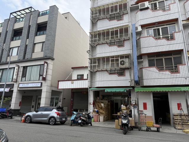 面寬5.2米黃金建地，臨15米路，自地自建、透套規劃最佳標的 照片 3