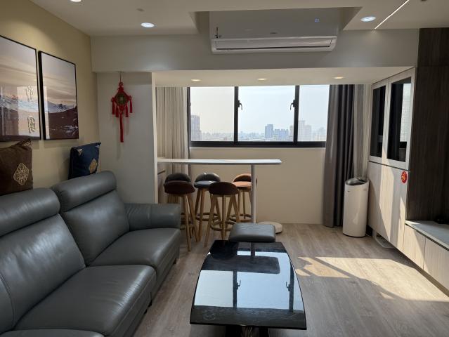 文心南路樹義國小高樓美三房,全新千萬裝潢免整理拎包入住! 照片 1