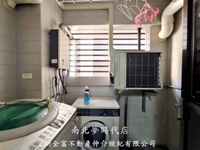 大台南房仲王 專★南紡京城鳳凰高樓3房大平車 照片 12