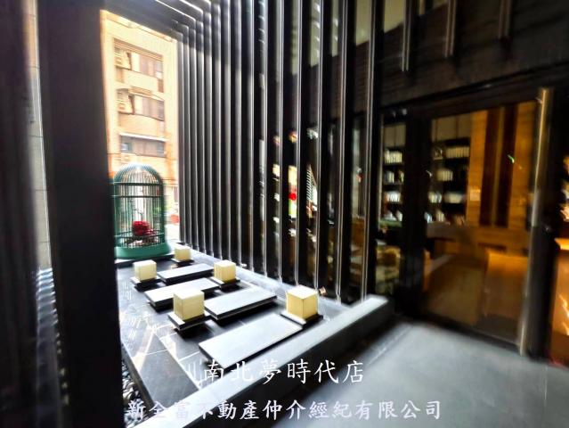 大台南房仲王 專★南紡京城鳳凰高樓3房大平車 照片 22